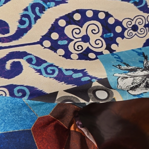 AMMA Multicolor Abstract Long Sleeve Dress - Picture 3 of 4